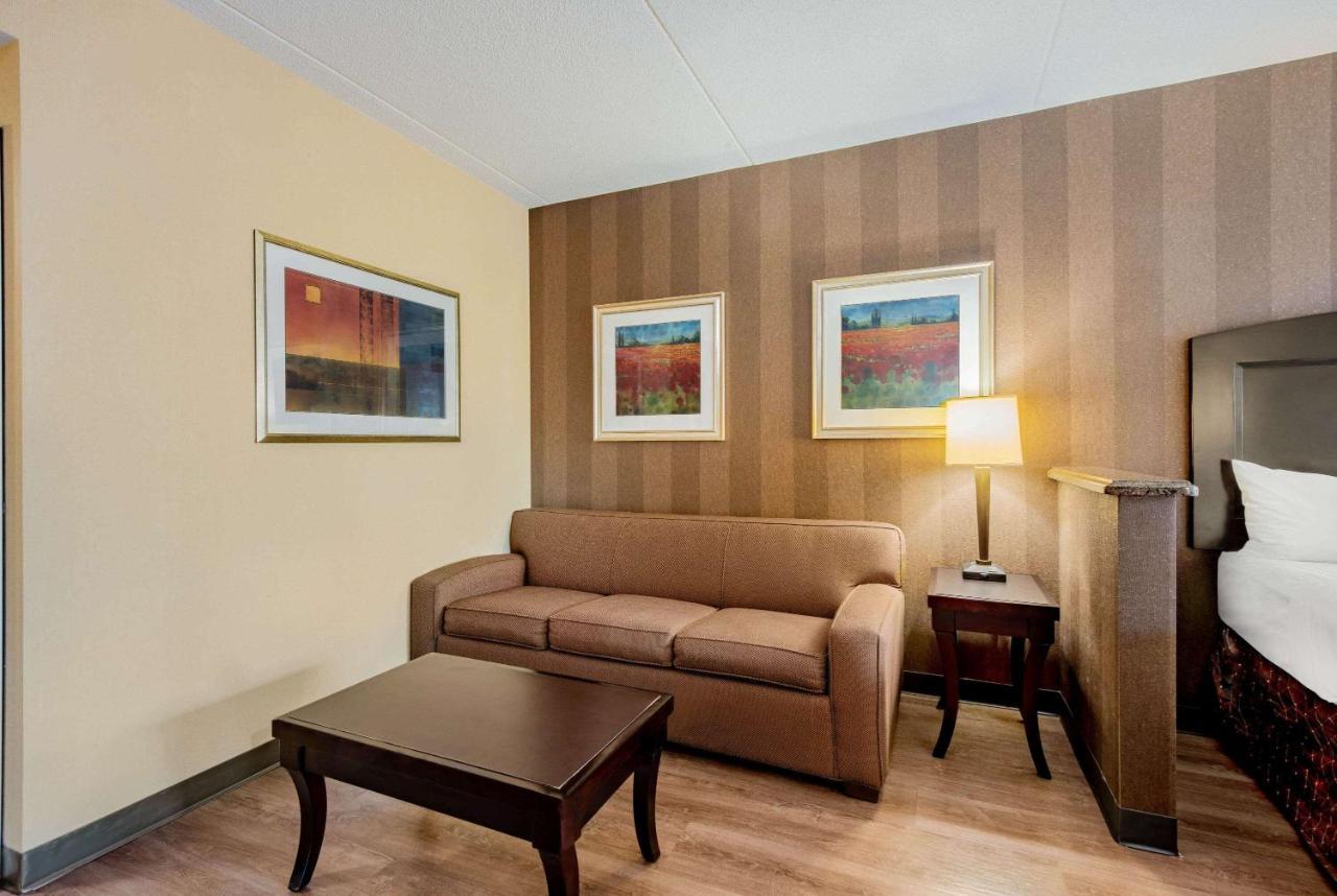 La Quinta Inn & Suites Bel Air Exteriér fotografie