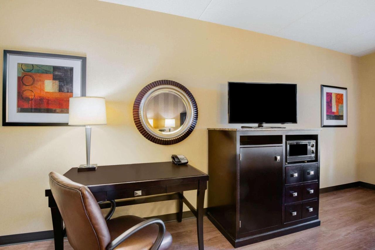 La Quinta Inn & Suites Bel Air Exteriér fotografie